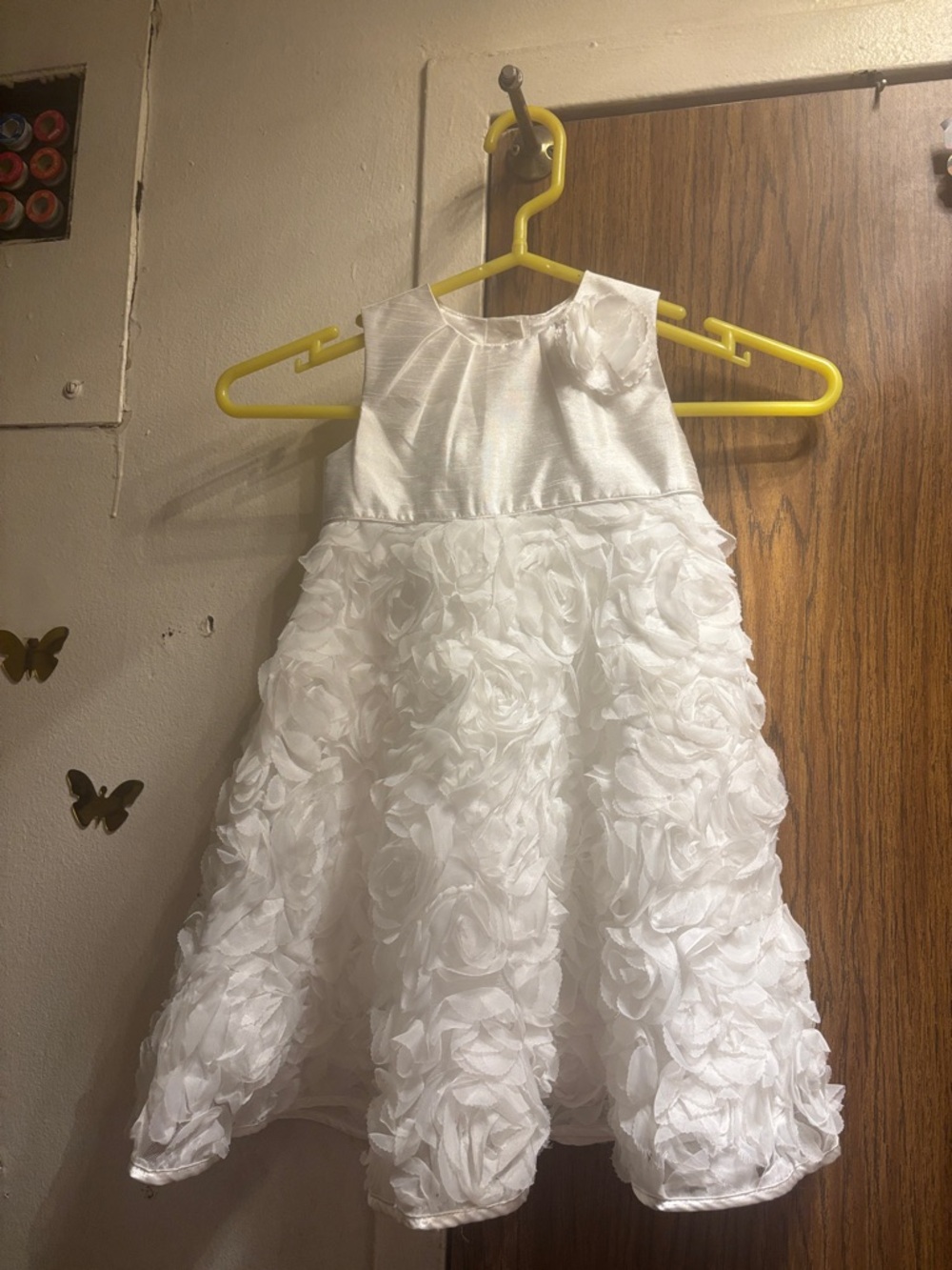 FINAL SALE !!!Monsoon White Rosette Overlay Formal Dress
